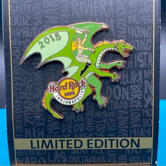 Hard Rock Cafe 2015 Indianapolis Lady Elf onGreen  Dragon 2015 Pin New on Card - Picture 3 of 8